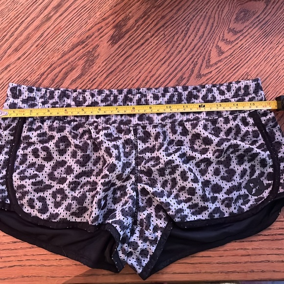 Hurley shorts - Picture 5 of 6